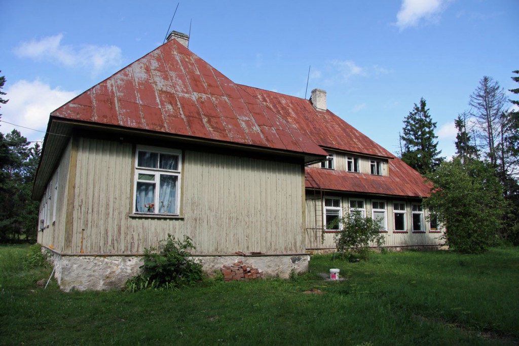 Die alte Schule von Harju-Risti soll zum Seniorenheim umgebaut werden.
